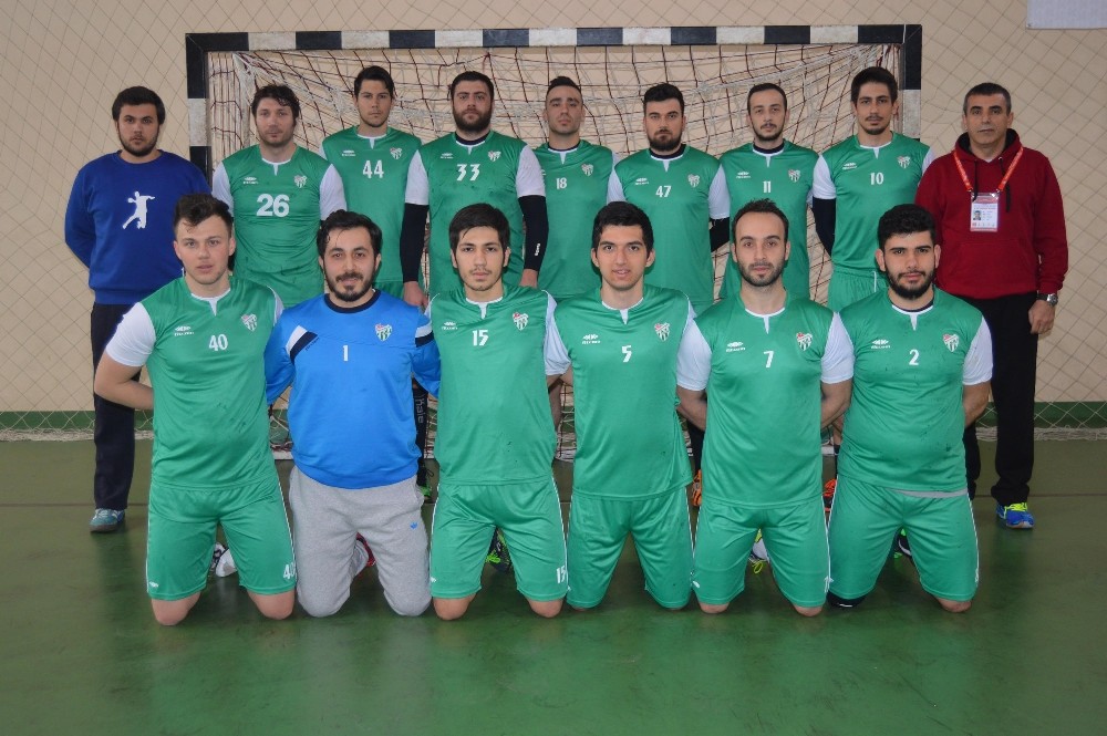 Gölbaşı Belediyespor liderliğini koruyor