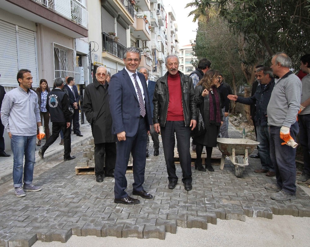 Karşıyaka sokaklarına estetik dokunuş