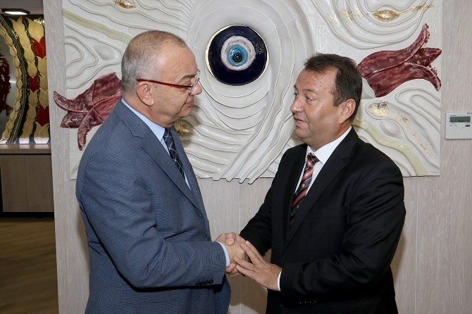 Manisa Barosu yeni yönetimi Başkan Ergün’ü ziyaret etti