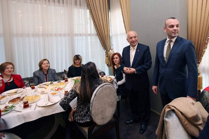 Yaşar, PEKAY üyelerini ağırladı
