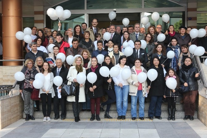 Bornova Belediyesi’nin sağlık alanındaki seminerleri devam ediyor