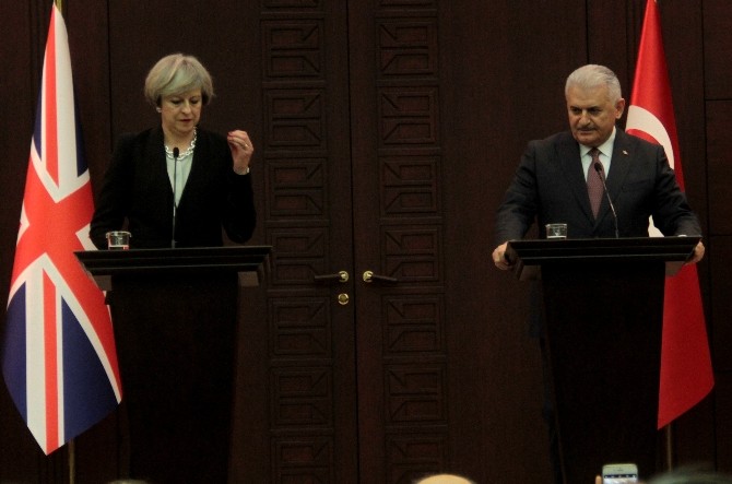 MAY, KIBRIS İÇİN Mİ GELDİ?
