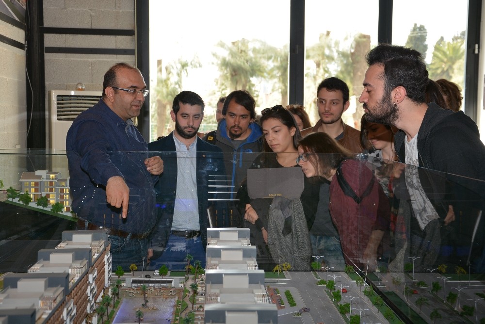 Op. Dr. Kenan Kalı’dan gençlere girişimcilik tüyoları
