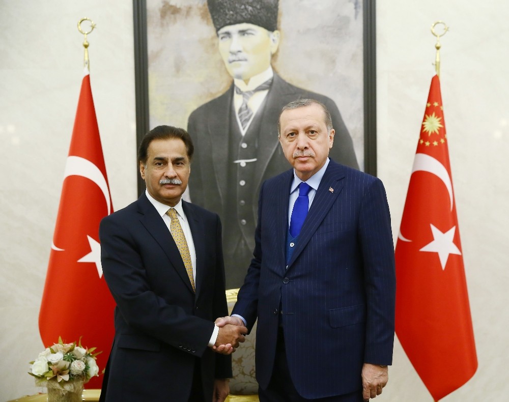 Cumhurbaşkanı Erdoğan, Pakistan Meclis Başkanı’nı kabul etti