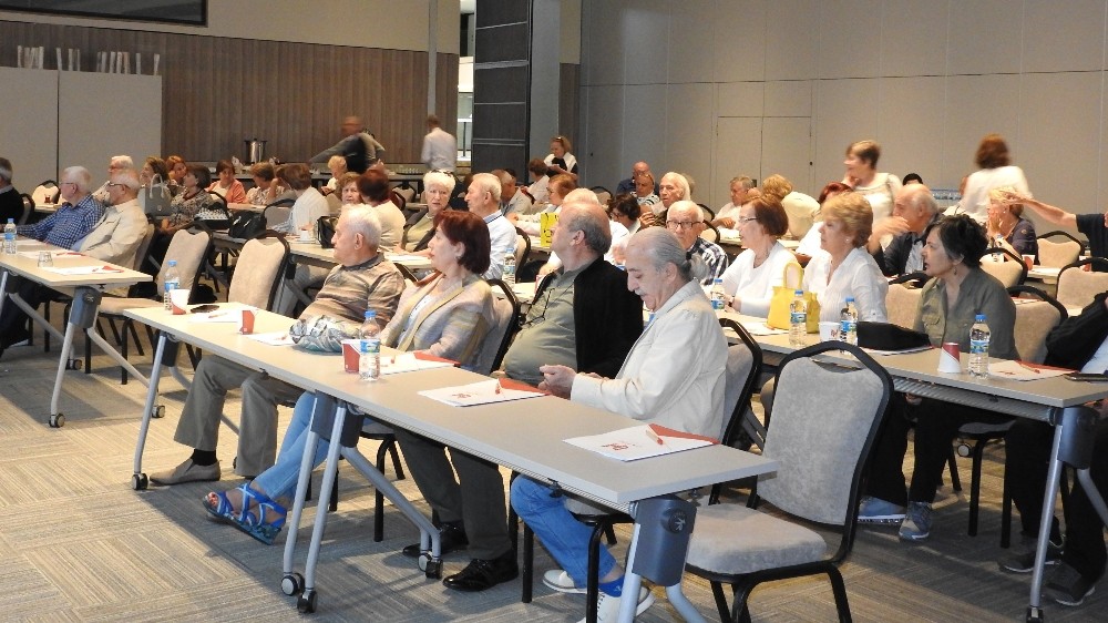 Doktorlar, mezuniyetlerinin 50. yılında Çeşme’de buluştu
