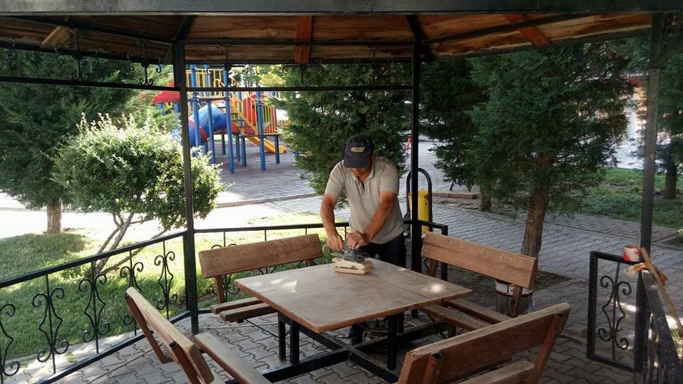 Pursaklar’ın parkları kauçukla kaplanıyor