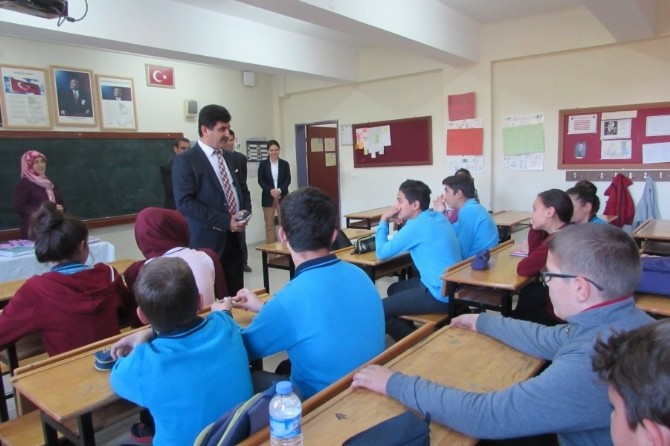 Ermiş’in okul ziyaretleri sürüyor