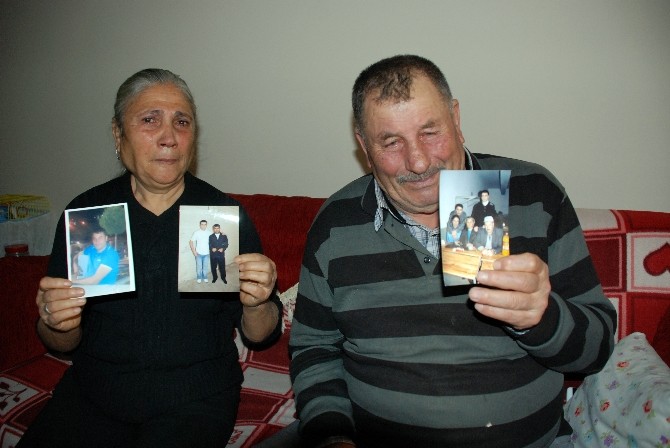 Gözü yaşlı anne 357 gündür pencere önünde oğlunun dönmesini bekliyor