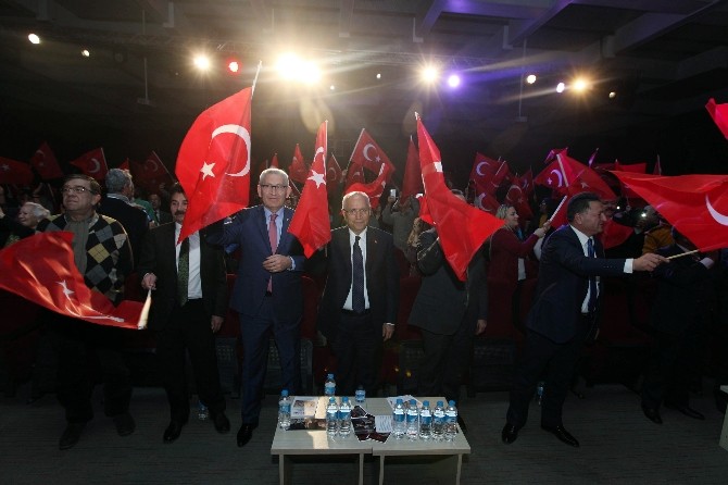 Yenimahalle’de 97’nci yıl coşkusu
