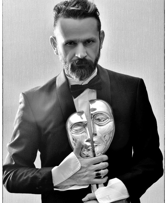 Kepçe kulak psikolojiyi bozuyor
