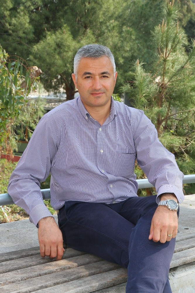 Yaş büyüdükçe kitap okuyan öğrenci sayısı azalıyor