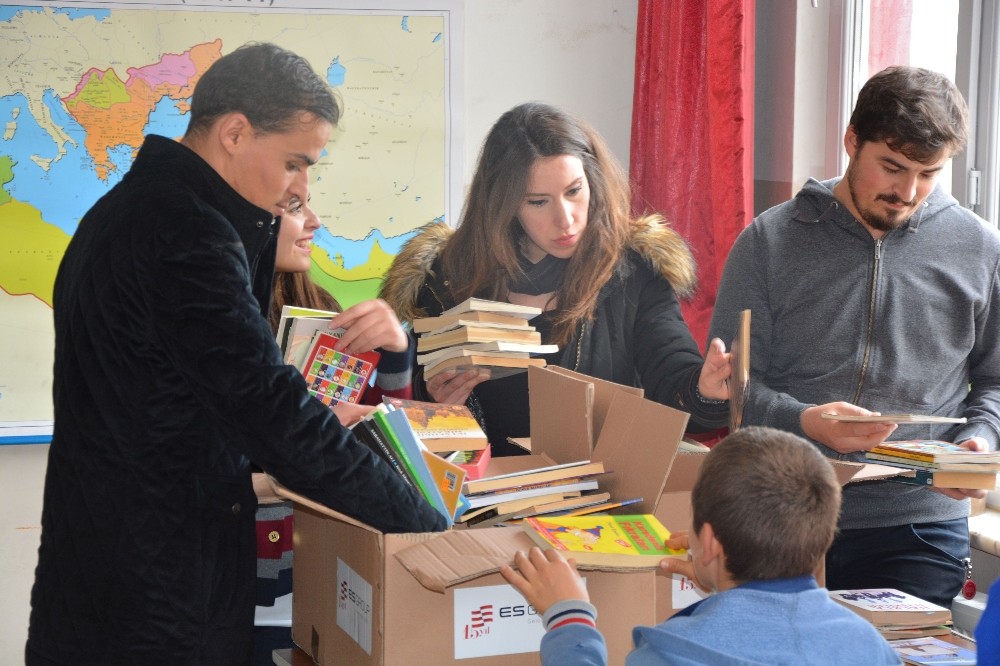 İzmir’den Kahramanmaraş’a kitap köprüsü
