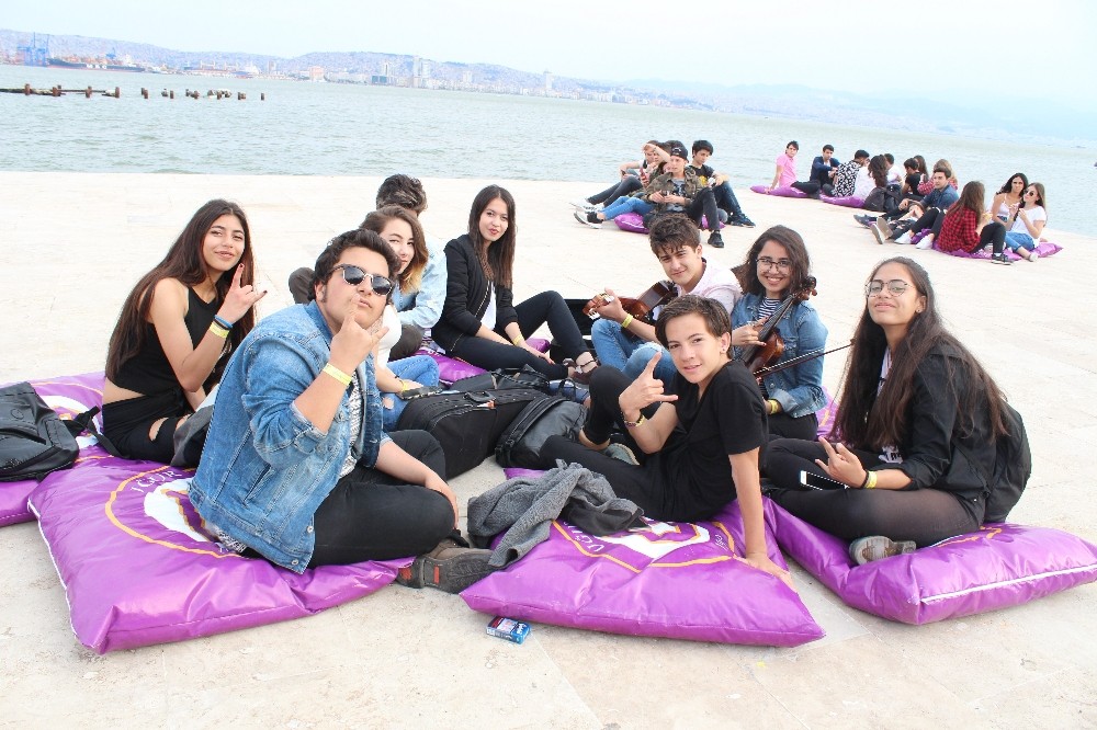 İzmir’de Uğur Fest coşkusu