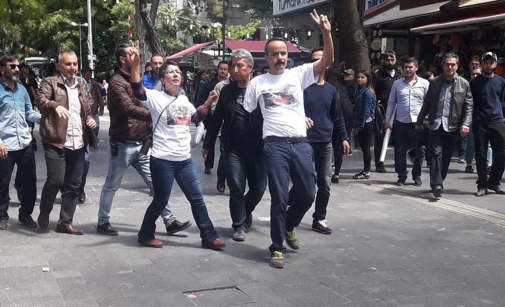 Başkent’te Gülmen ve Özakça eylemine polis müdahalesi: 3 gözaltı