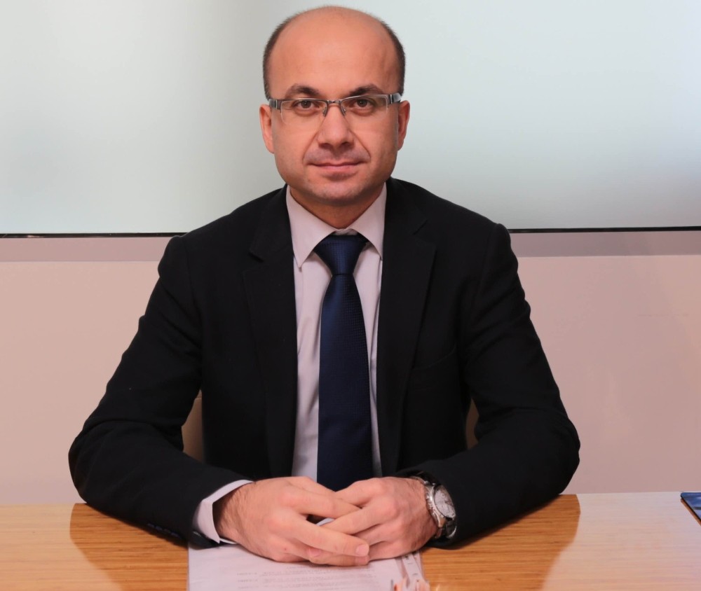 Ameliyatsız ve narkozsuz yüz germe operasyonu