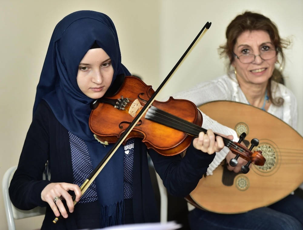Mamak Kültür Merkezi’nde eğitimler başlıyor