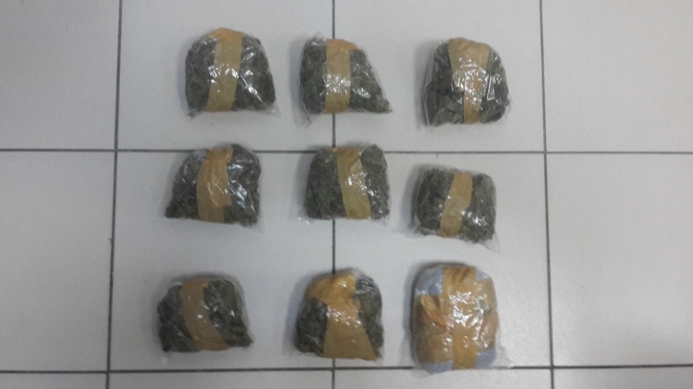 Polis İzmir’de uyuşturucu tacirlerine göz açtırmıyor