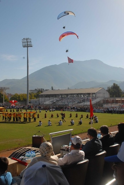 Cumhuriyetin 93. yaşı Fethiye’de coşkuyla kutlandı