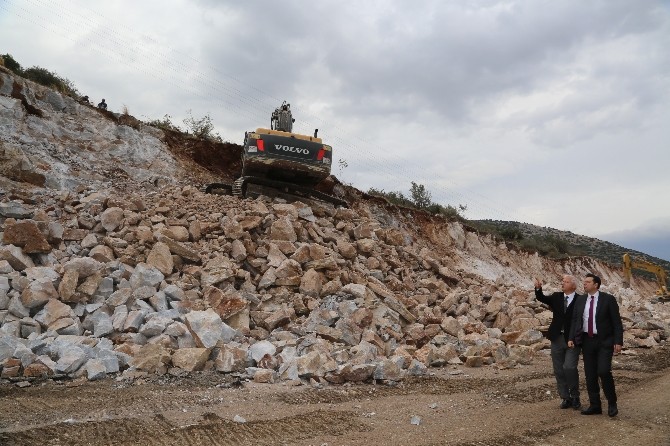 Kısıkköy-Belevi duble yol çalışmaları tam hız
