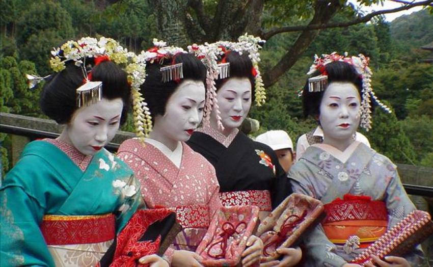 EGE LEZZETLERI JAPON SOFRALARINI SUSLEYECEK