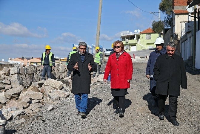 İhale iptal edildi, çöken duvarı belediye ekipleri ördü