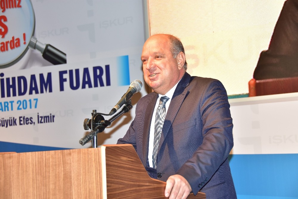 İş arayanların fuarı İzmir’de açıldı