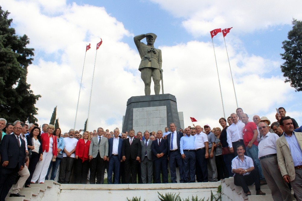 CHP’den çifte bayramlaşma