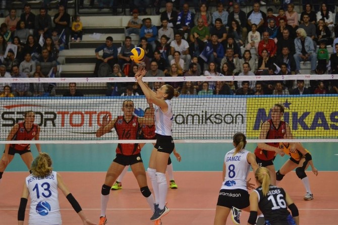 Seramiksanspor, Vakıfbank’a direnemedi