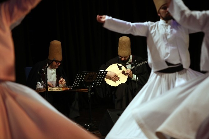 Mevlana Yenimahalle’de anıldı
