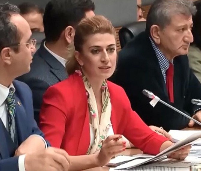 CHP’li Engin’den AK Parti ve MHP’ye anayasa eleştirisi
