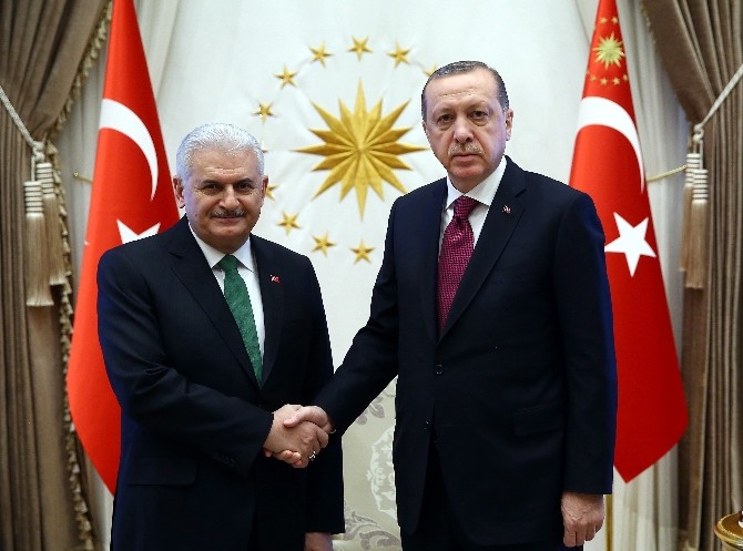 Cumhurbaşkanı Erdoğan, MGK öncesi Başbakan Yıldırım’ı kabul etti