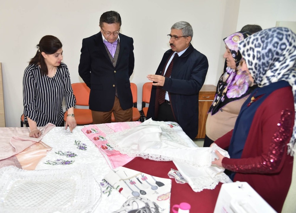 Başkan Tiryaki, Güneşevler Mahallesi sakinleriyle buluştu