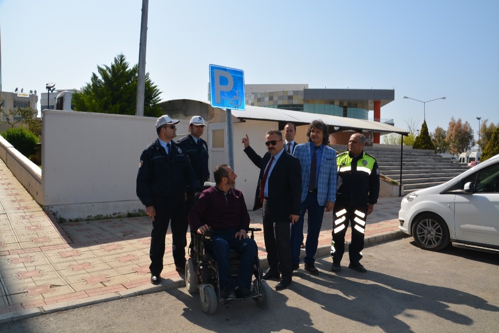Aliağa’da engelli sürücülere özel park yeri