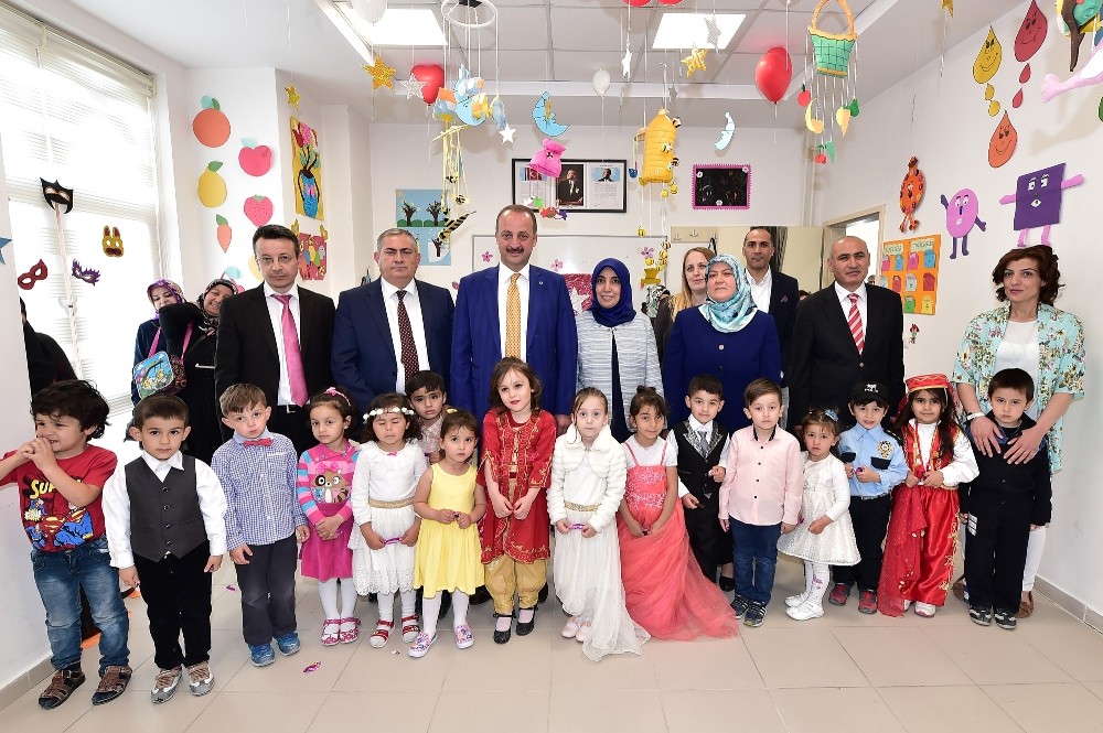 Mamak Belediyesi aile merkezlerinin yıl sonu sergileri sürüyor