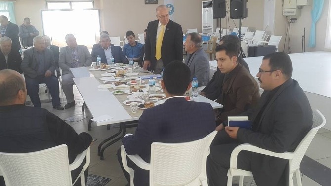 Manisa Büyükşehir Belediyesi muhtarlarla buluştu