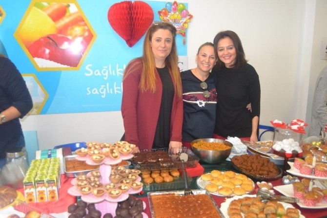 Yılbaşı panayırının geliri onkoloji hastası miniklere
