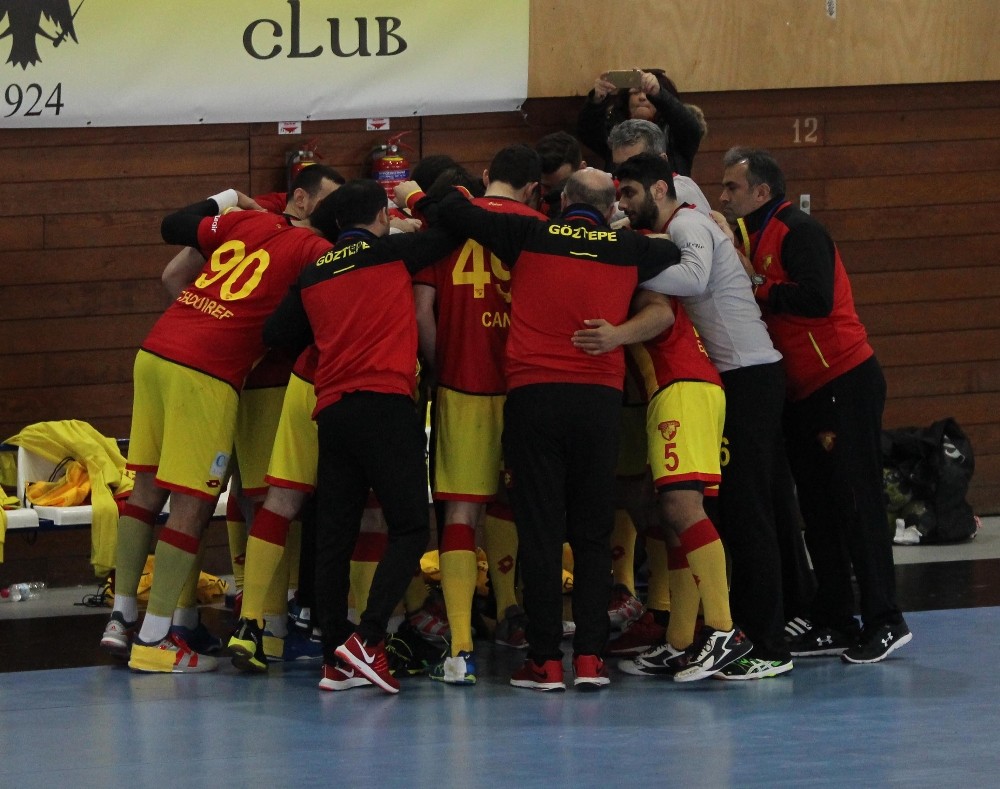 Challenge Cup: AEK: 32 - Göztepe: 23