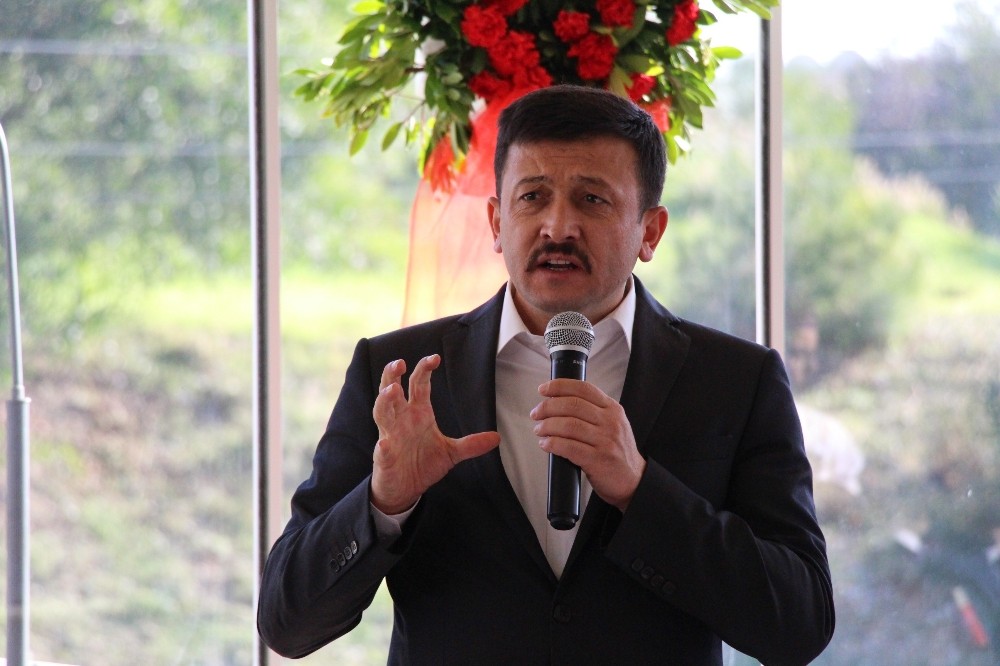 AK Parti Genel Başkan Yardımcısı Hamza Dağ yaşlılarla buluştu