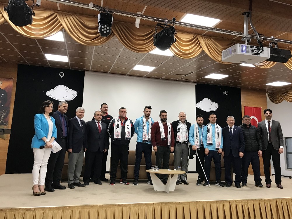Darüşşifa Koleji, Ampute Milli Takımı sporcularını ağırladı
