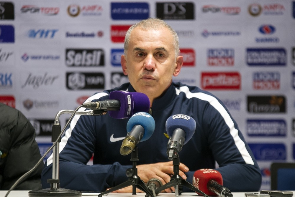 İrfan Saraloğlu: “Bu saatte halı sahada bile maç oynamak istemezdik”