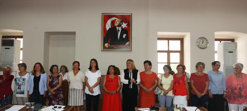 URLA’NIN ÜRETKEN KADINLARI HEDEFLERİNE DEVAM EDİYOR