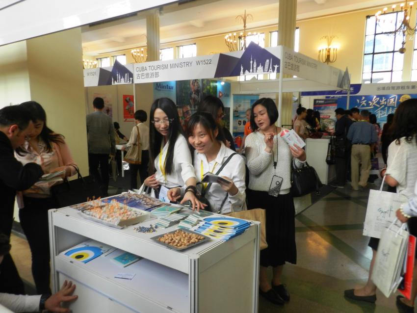 İZMİR, ÇİN’DE TANITILDI 