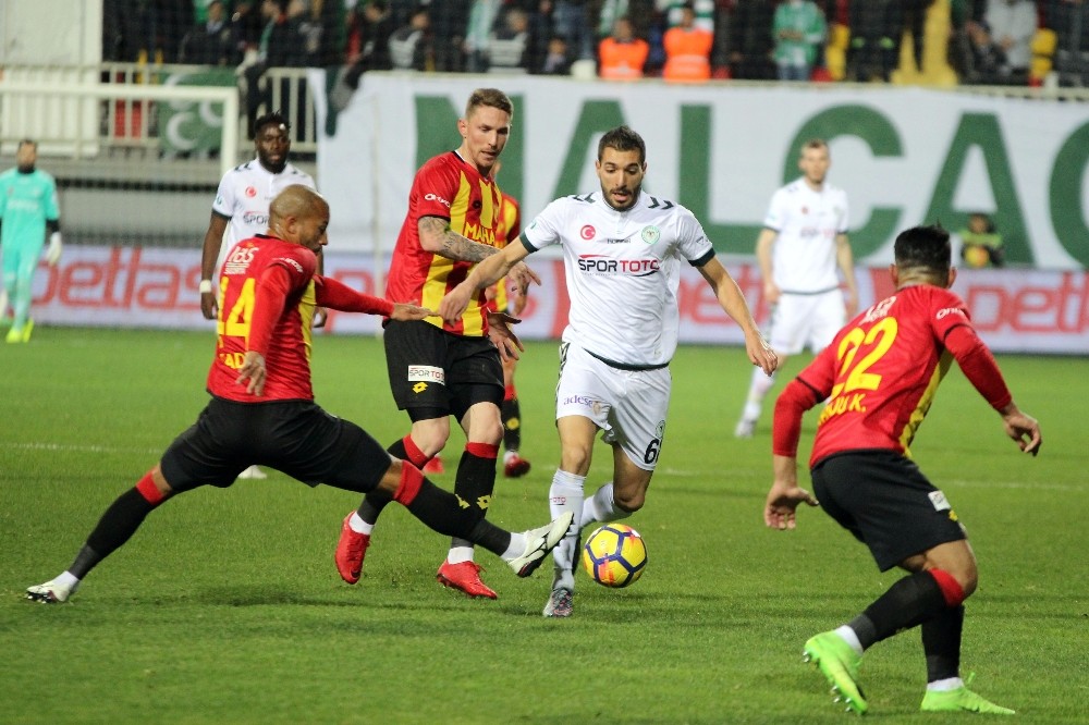 Süper Lig: Göztepe: 1 - Atiker Konyaspor: 0 (İlk yarı)