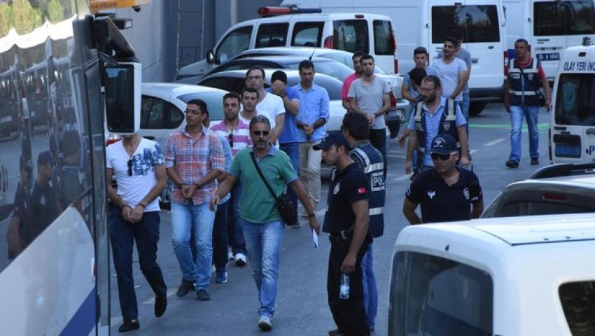 FOÇA'DA 96 ASKER SERBEST