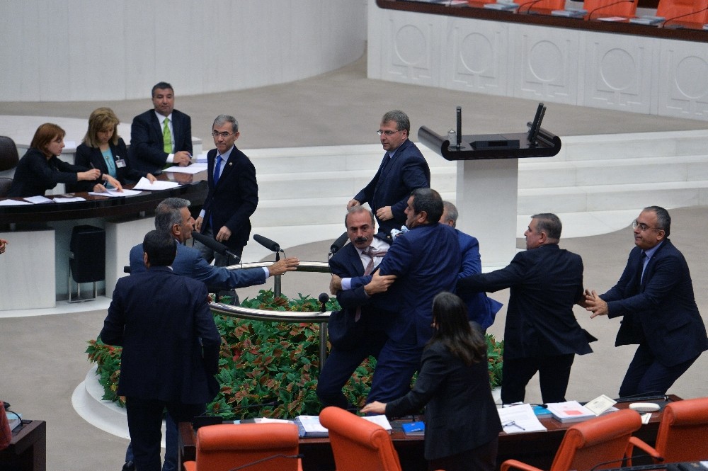 TBMM Genel Kurulu’nda tartışma