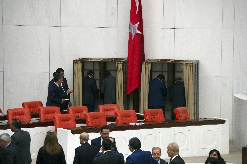 TBMM’de 1. tur oylama oylama bitti
