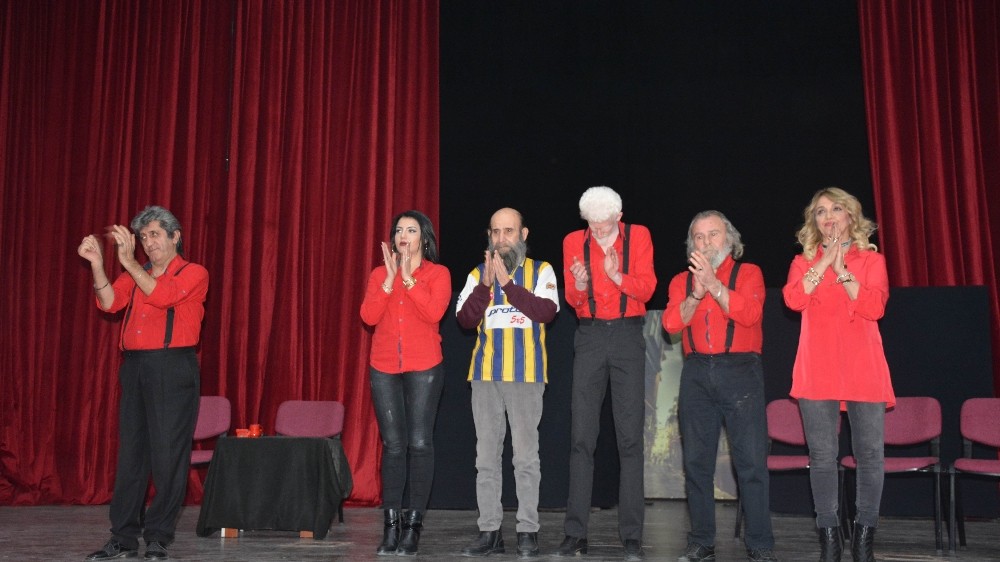Torbalı’da tiyatro gecesi