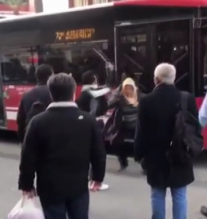 İzmir’de yol verme tartışması