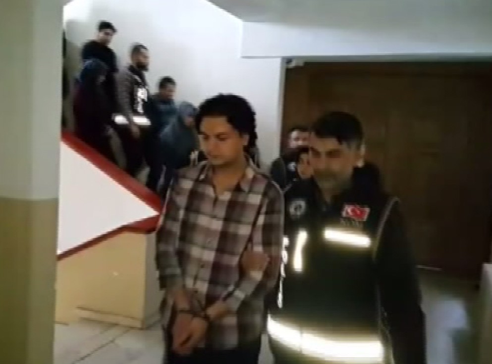 Fetö Gaybubet evleri operasyonunda gözaltına alınan 68 kişinin sorgusu sürüyor