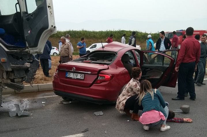 Beton mikseri aynı aileden 2 can aldı